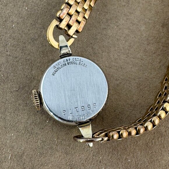 Vintage 1950’s Hamilton 17-jewel hand-wind movement, 33-inch-wide mesh strap - Picture 8 of 8